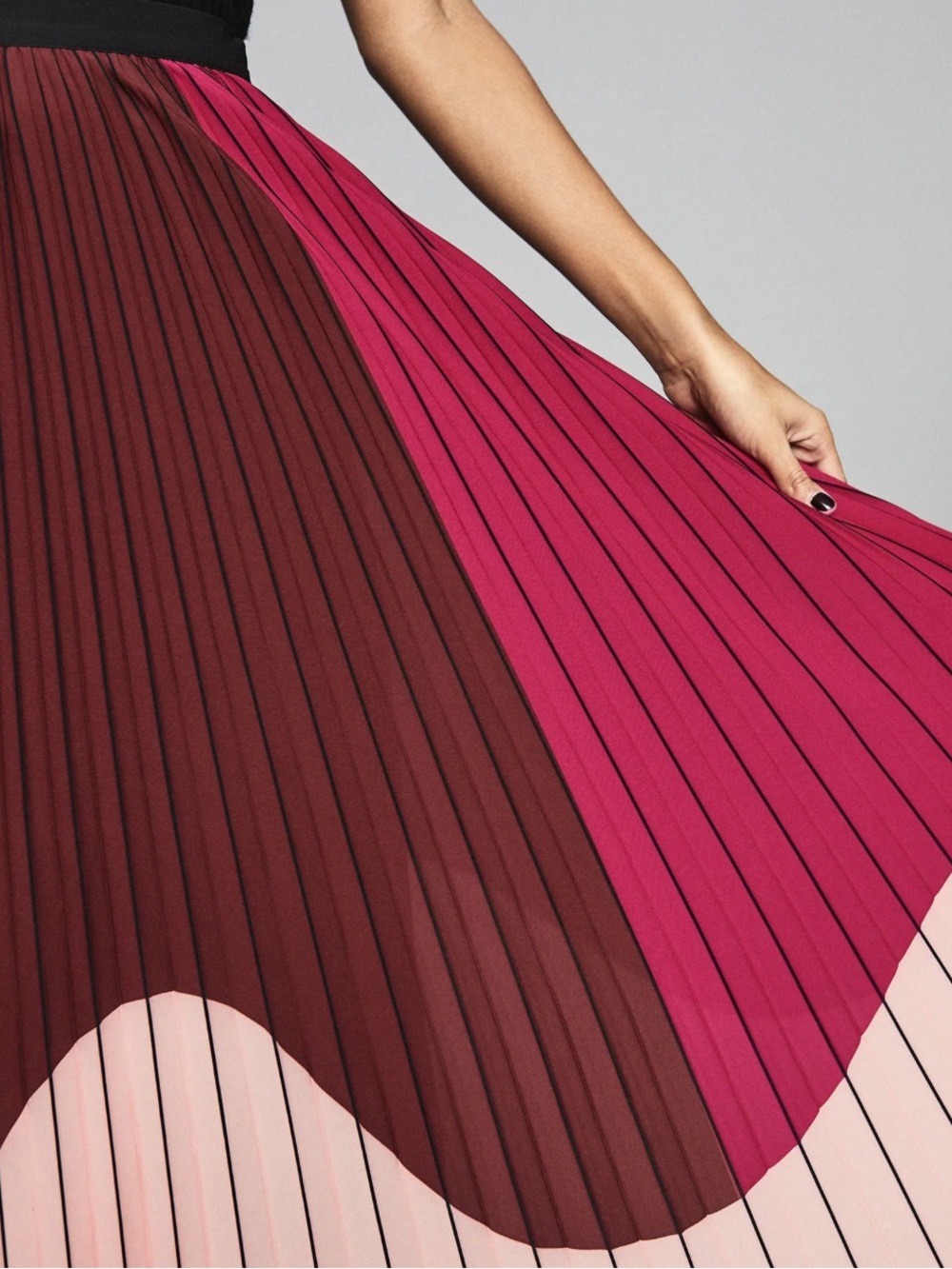 REISS Colorblock Pleated Midi Skirt in Pink and Black - Picture 3 of 9